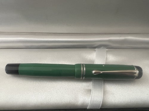 Stylo-Plume Stylo à Plume Vert Profiles Chrome Piston Bouton Écrit Vintage '40 