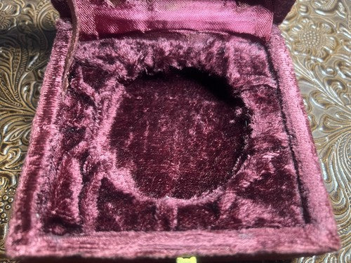 Sheffield Box IN Velvet Burgundy Hollow Internal Diameter 7 CM