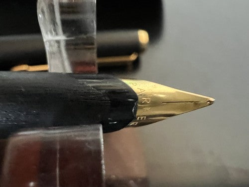 Parker Stylo-Plume Stylo à Plume Frontier Noire Hero 5020 Cartouche Piston