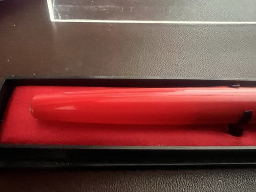 Auretta Pen Fountain Pen By Aurora Red And Cartridges Vintage 1970