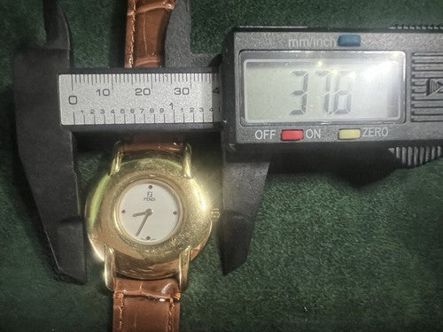 🔴 FENDI orologio uomo donna placcato oro 400J al quarzo zaffiro cabouchon 37 mm