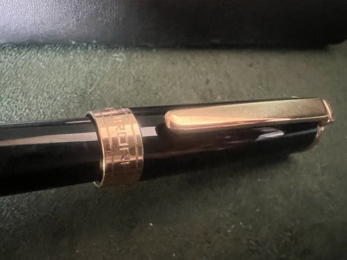 🔴 AURORA penna sfera TU lacca nera profili oro rosa con astuccio