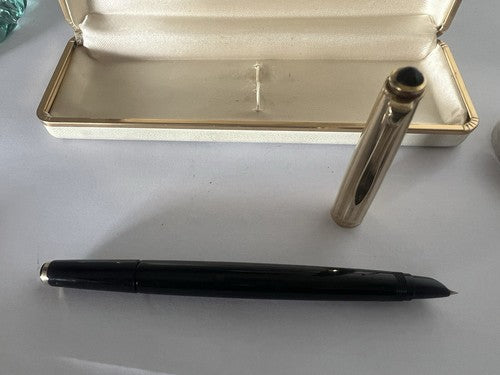 Pelikan Stylo-Plume Stylo à Plume P1 Noire Capuche Laminé Or Vintage '59