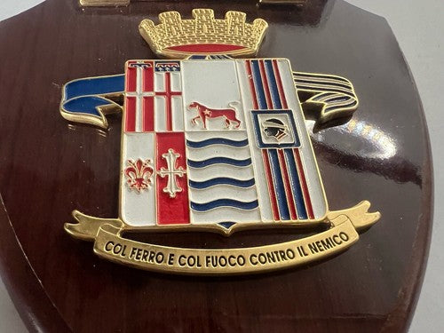 🔴 Wappen des 7. NBC-Regiments Cremona, Schild aus Holz, Metall, Emaille, Höhe 15 