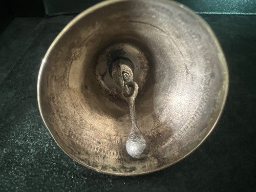 Sonnette Cloche Métal Lis Florence 4,2 Hauteur 7,5 CM Vintage