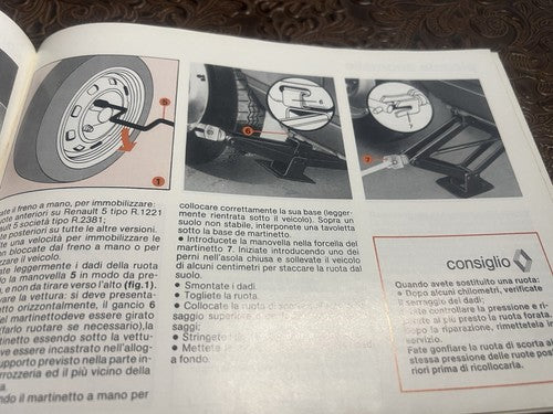 Renault 5 Booklet Car Use and Maintenance Vintage Original 2 Edition It
