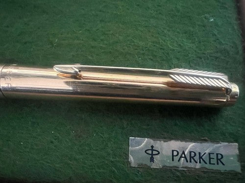 Parker Stylo-Plume Stylo à Plume 180 Plaqué Or XM Écrit Avec Trousse 