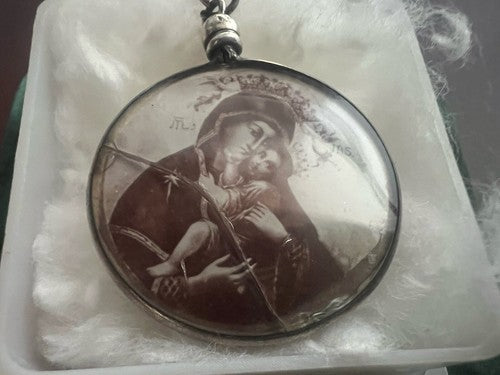 🔴 Ciondolo MADONNA CON BAMBINO santini ARGENTO 800 olografia su carta vintage