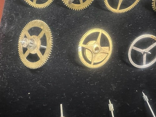🔴 RUOTA OROLOGIO ingranaggio movimento pignoni a pendolo tavolo lotto 23 pezzi