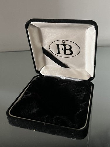 Fb Boîte Briquet Floqué Noir Mesure Intérieur Ovale 8x4,8 CM 