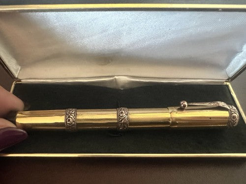 🔴 AMERIKA penna stilografica retrattile con bassorilievi pen ORO scrive vintage