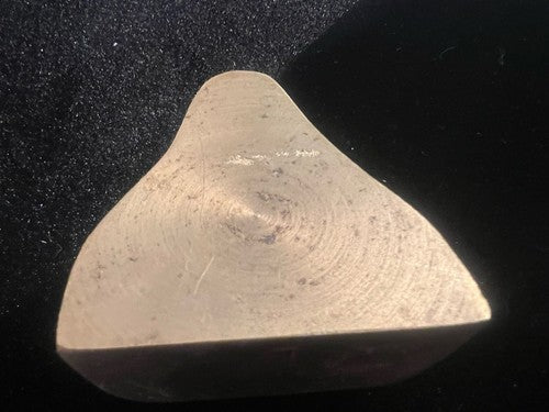 Briefbeschwerer, 1995, Messing, massiv, dimensional, Sattelform, Tisch, Schreibtisch, Vintage 