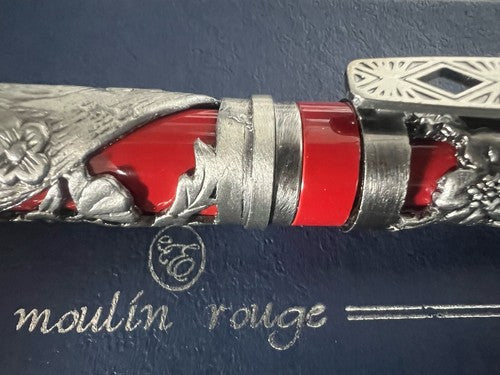 Moulin Rouge Stylo-Plume Stylo à Plume Laque Cartouche Ridium Point Utilisé