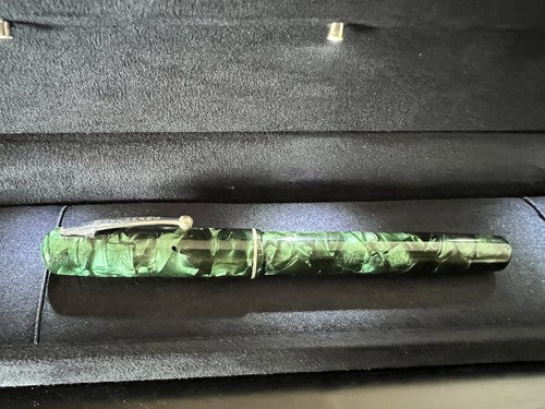 Waterman's Ideal Celluloid Fountain Pen 14 KT Gold Nib Vintage