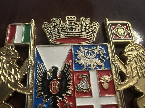 Crest Carabinieri A Cheval Bouclier Bois Poli Avec Métal Vernis Hauteur