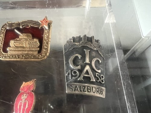 Pins Badges Broches De Métal Et Vernis Lot 4 Pièces Original Vintage 