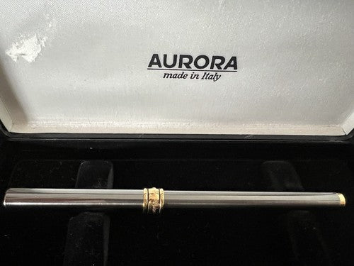 🔴 AURORA Magellan Füllfederhalter, Gunmetal-Lackierung, Goldverzierungen L 