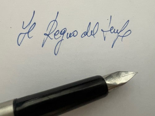 🔴 PELIKAN Chrom-Füllfederhalter mit schwarzem Clip und Tintenpatrone schreibt im Vintage-Stil 
