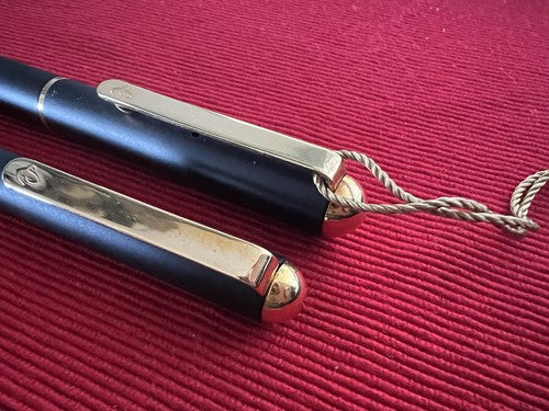 Elmitex Stylo-Plume Stylo à Plume Et Sphère By Montegrappa Laque Noire / Rétro