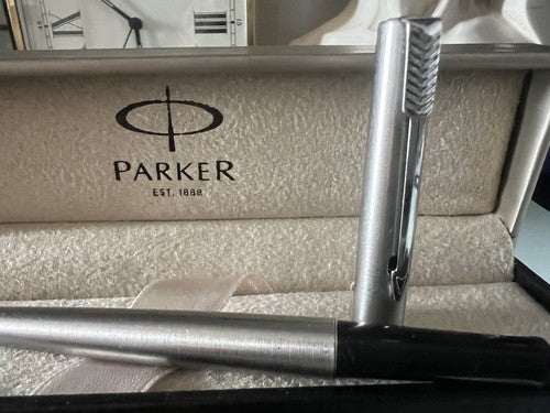 🔴 PARKER penna stilografica cromata a cartuccia, scrive con scatola vintage