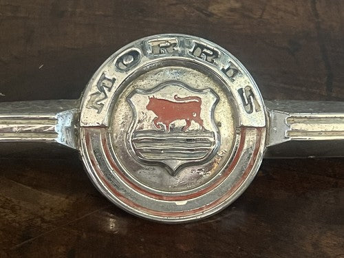 Red MORRIS Car Emblem Badge Logo Metal Plate L 25 E