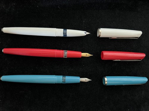 Universal Stifte Füllfederhalter Kolben Rot Hellblau Weiß Vintage '70 3PENS 