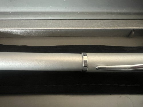 Cross Stylo-Plume Stylo à Plume Laque Gris Jubilé 2000 A Cartouche Avec Étui