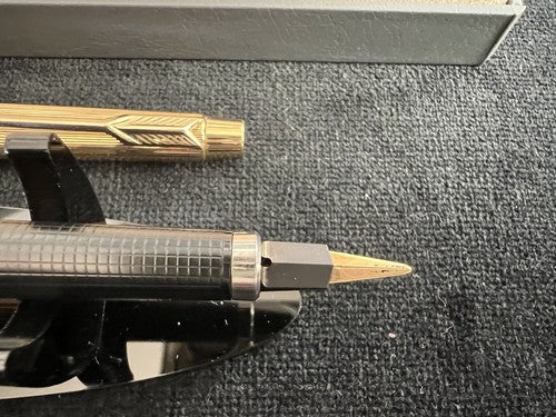 PARKER 180 Gold Plated Fountain Pen And 2 Ballpoint Pens Write