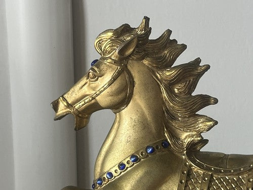 🔴 CAVALLO dorato con basamento in resina di rappresentanza pietre vintage h 37