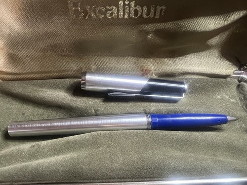 Pentel Stylo-Plume Sphère Roller Excalibur Chrome Écrit Avec Trousse