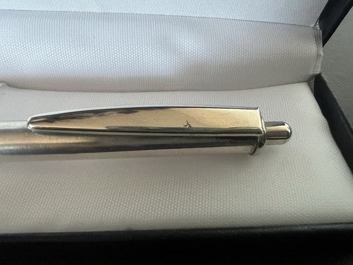 🔴 Kugelschreiber aus 925er Sterlingsilber, satiniert, glänzende Konturen, Druckknopf 21 
