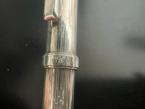 🔴 NOVA penna sfera placcata argento mille righe meccanismo a rotazione scrive