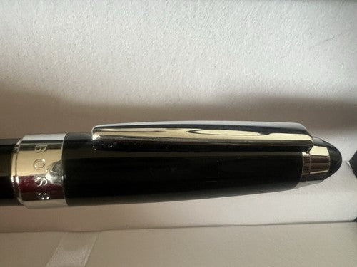 Hugo Boss Stylo-Plume Stylo à Plume Laque Noire A Cartouche Profils Chrome Non