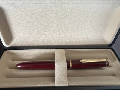 🔴 STYLE Regent M nib piston fountain pen in burgundy writes vintage 
