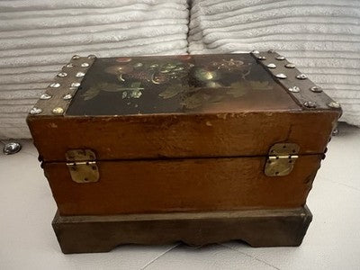 🔴 Scatola scrigno legno dipinto borchie e manici da lucchetto vintage A