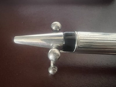 🔴 Penna sfera cromata e lacca nera placcata argento scrive