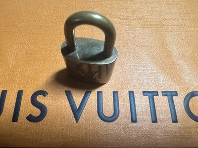 🔴 LOUIS VUITTON lucchetto originale dorato n 313 senza chiave da chiedere
