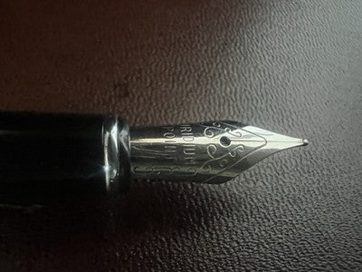 Niji Stylo-Plume Stylo à Plume Laque Noire Profiles Chrome Iridium 2 Trousse 