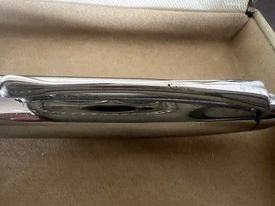 🔴 NIJI Füllfederhalter aus Chrom mit Lederapplikationen, Iridium-H-Feder und Etui