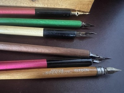 Encrier Set Penne Stylos-Plumes Cinq Presse-Papier Porte-Stylo Lot Vintage