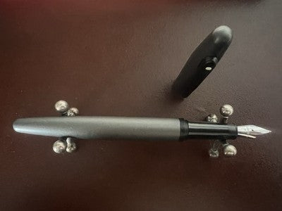 Red Sheaffer No Nonsense 590 Fountain Pen Gray Lacquer Satin Finish Nib M