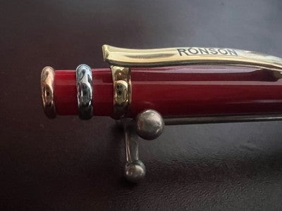 Ronson Stylo-Plume à Bille Laque Rouge Feu Avec Profils Doré Écrit Vintage