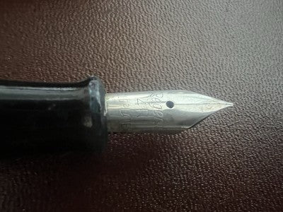 🔴 STYLE Regent M nib piston fountain pen in burgundy writes vintage 