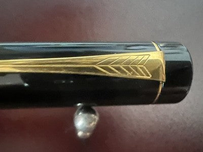 Parker Duofold International Fountain Pen Black Gold 18K 750 M Case