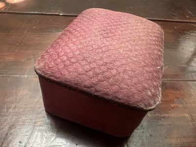 🔴 Nummerierte Ohrringbox, Stoffetui, antiker Verschluss, 1920 