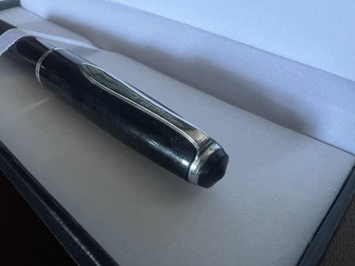 🔴 ERO penna stilografica nera a pistone pennino EF scrive vintage