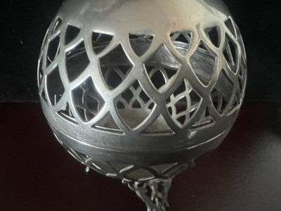 🔴 JORDAN SHEFFIELD Contenitore uovo sfera traforata pot-pourri bruciaprofumi