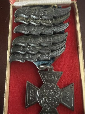 Medaille Service Kirche Mit Band Und Brosche L 4,3 H 9,2 Zentimeter