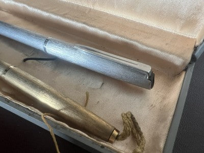 Aurora Pens Sphere 98 Chrome And Gold With Bow Write 2 Pens 