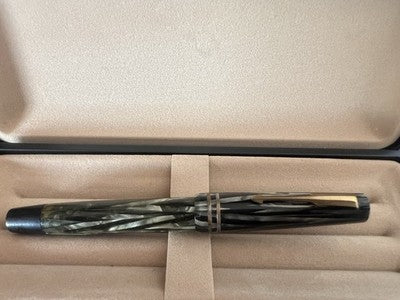 Bernard Vintage Green Marbled Celluloid Fountain Pen '40